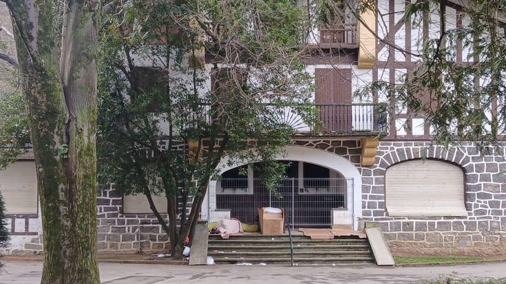 Burdin hesia sinbolo gisa