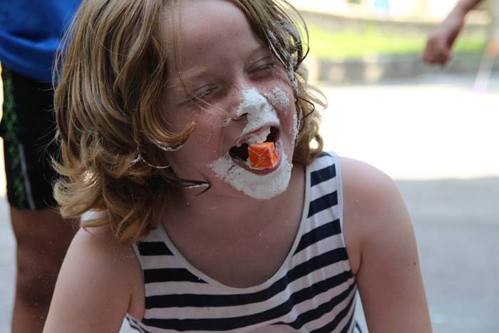 Festak hastearekin batera, j 62 1502727624455