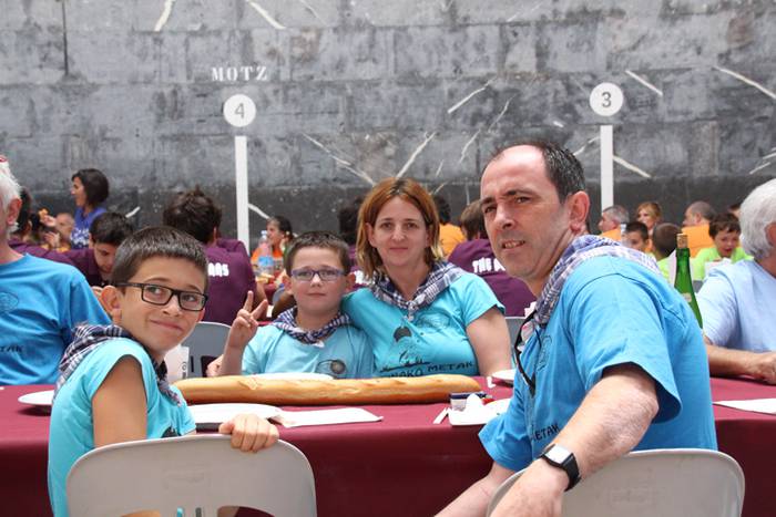 ADUNAKO AMA BIRJINAK 2017. K 14 1502633628151