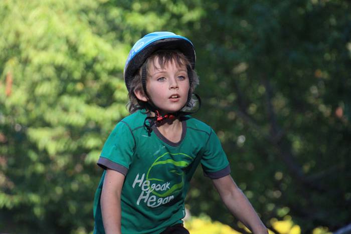 Mailot horia parte hartzaile guztientzat 23 1471109824339