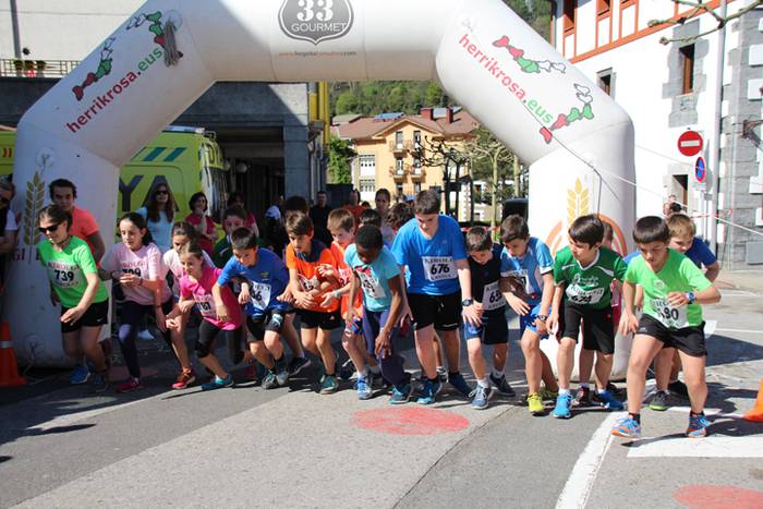 Haur, gazte eta heldu krosea 69 1491742192874