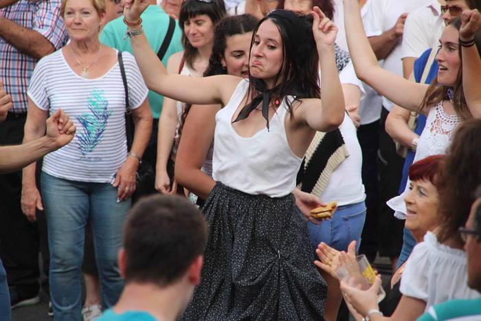 Bero sargoria, sagardoz bust 138 1532984189837