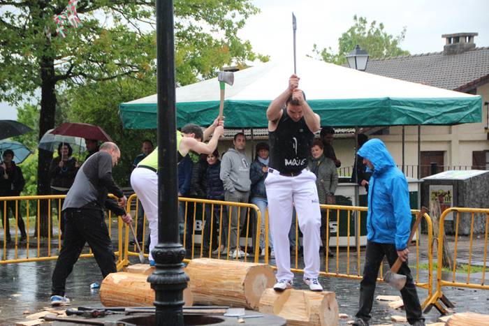 Herri kirolak Santa Krutzeta 8 1493577283786