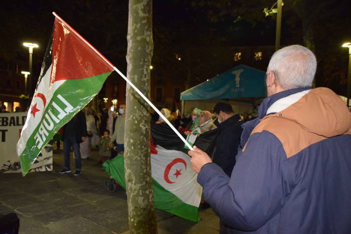 Elkarretaratzea, Sahara 5 1605725154360