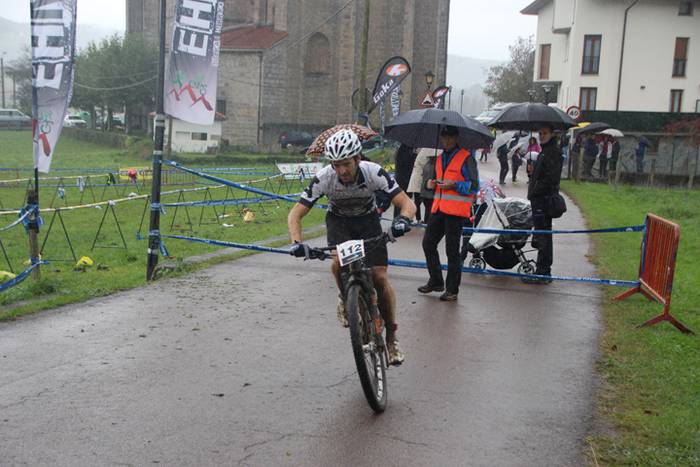 Jon Erguin eta Zuriñe Frutos 59 1508691884288