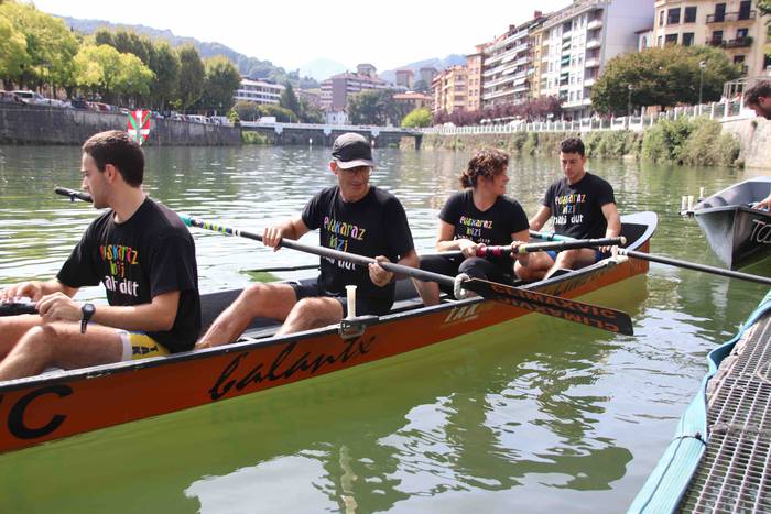 Arraunean, elkartasunez 170 1568479706090