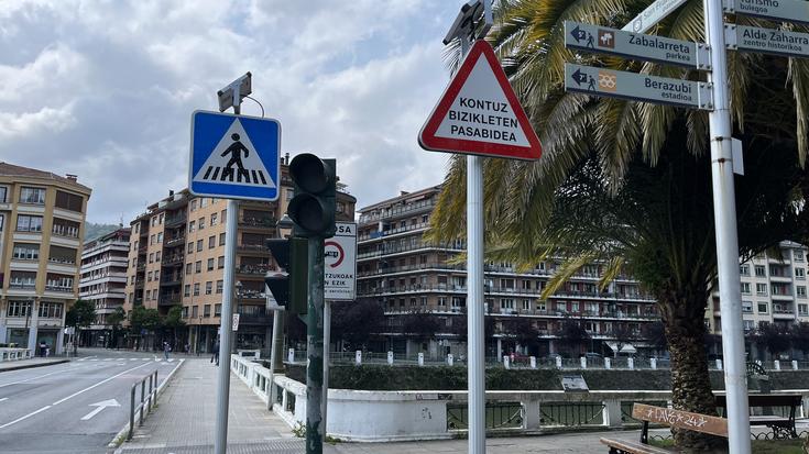 Aldaketak Dama Berdeko biribilgunean