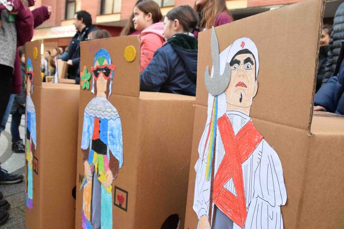 Erraldoi eta buruhandiak egi 24 1577448128367