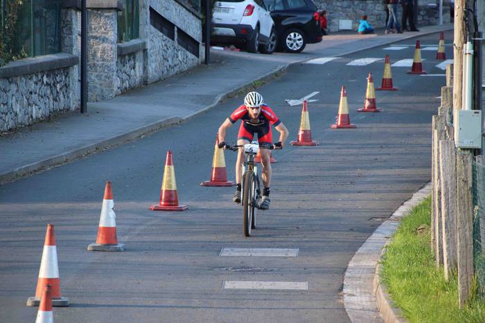 Alexander Ordeñana eta Zuriñ 78 1543079306605