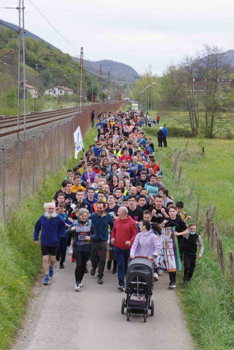 korrika, furgonetatik, Anoet 26 1649421136926