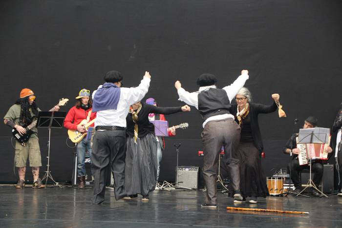 Lizartzako inauteriak 2016 antzerkia 12 1453571680686