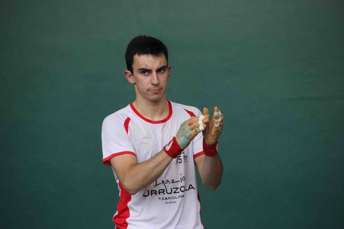 Behar Zana Bertso Pilota 75+ 13 1651349697504