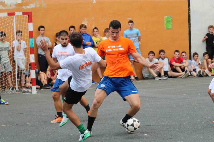 Antrax taldeak irabazi du Sa 72 1532516051262