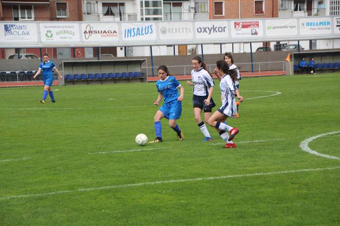 Tolosa CF-ko futbol eskolan parte hartzeko izen ematea zabalduko dute