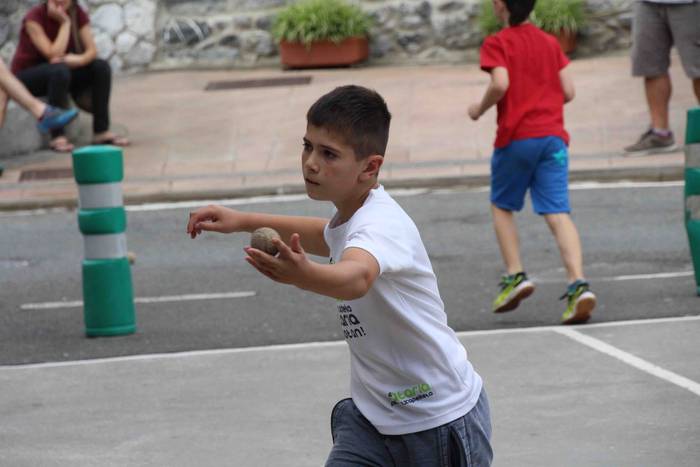 Frontoi Zaharrari, pilotari  18 1532187817217