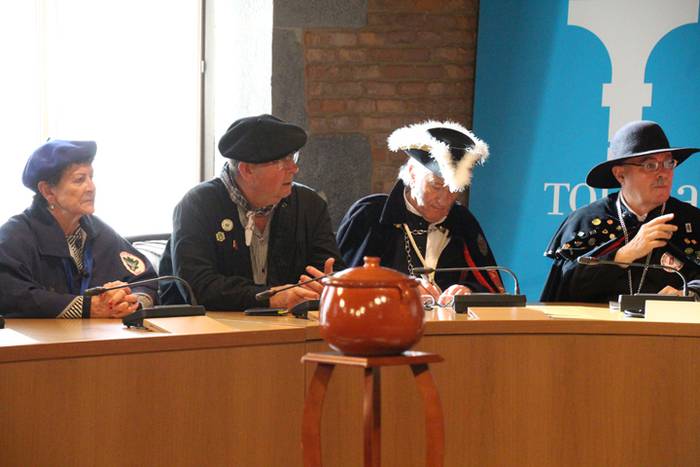 Tolosako Babarrun Kofradiako kide berriak 6 1479648581933