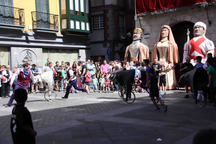 Erraldoiak eta buruhandiak T 15 1561218568796