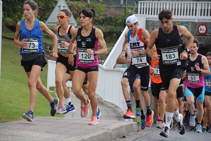 Aitor Arroyo eta Maite Arrai 25 1570885902866