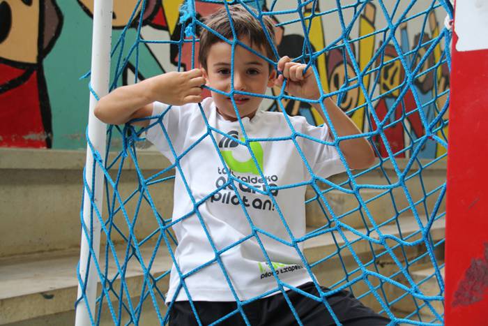 aiztondoko umek 8 1469196787246