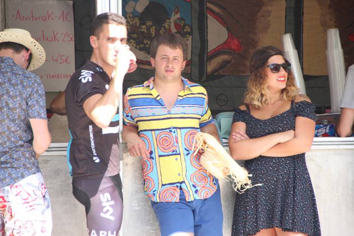 Mozorrorik onena, erakustald 77 1503591240240