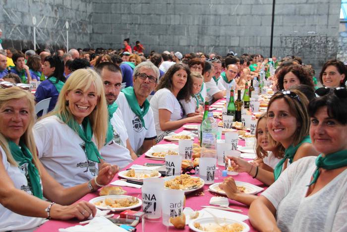 Lagunartean igarotzeko eguna 25 1534080771464