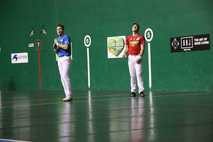 Jaka eta Artola, lehen postu 16 1576521584314