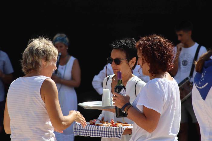 Dantzan igaro dute goiza Liz 26 1630841477984