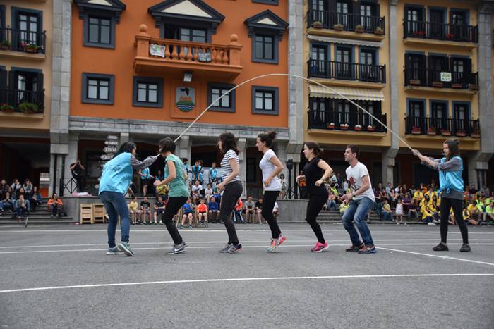 Anoeta kuadrilla eguna 2016 38 1463855791831