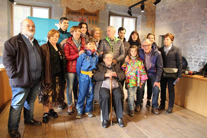 Inoizko 'yankee'ena 103 1487872319377