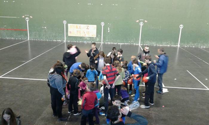 ZIZURKILGO HEZITZAILE ESKOLA 16 1483378968786