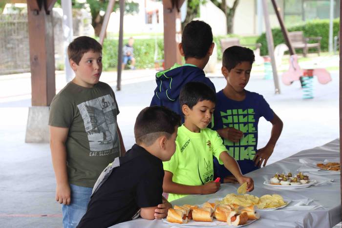 Txalokina dastatuz hasi dute 4 1565530517976