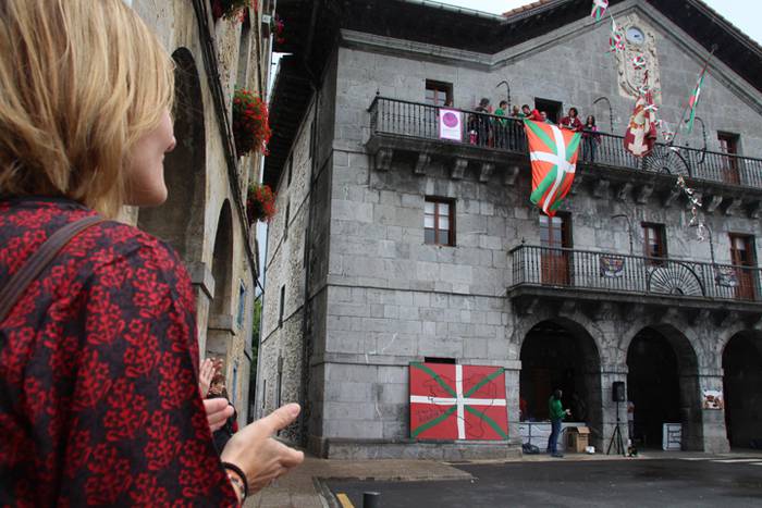 Ikurinak abiarazi du kuadril 5 1498918410540