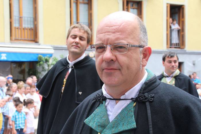 Santuek eta dantzariek poztu 65 1498312536046