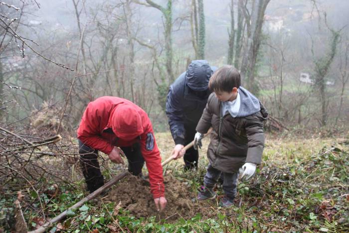 Planeta hemen hasten delako 13 1612615728634