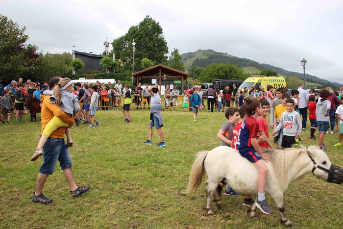 Izaskun auzoan ere bada fest 2 1560016400072