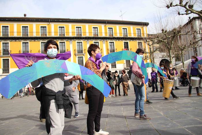 Emakumeen Mundu Martxa eskua 41 1613827698283