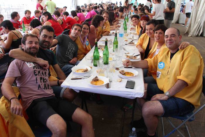 Ibarra San Bartolome jaiak 2 12 1535383042164