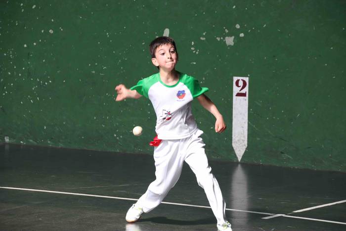 Behar Zana elkarteko festa 2 9 1559405172506