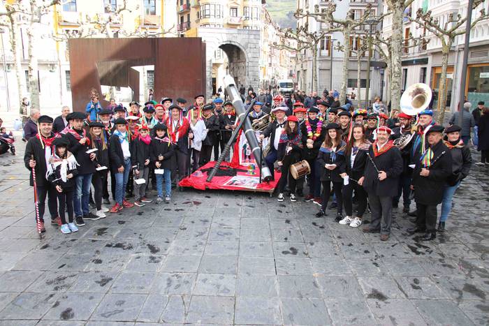 Ozen entzun dira txistularie 57 1551448940225