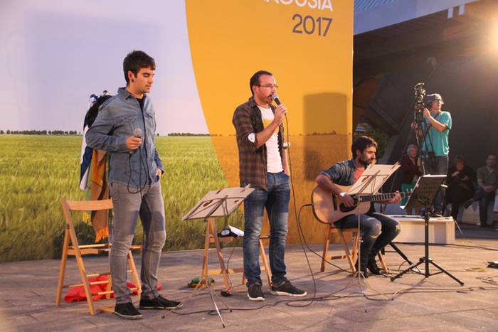 "Egin ezazue zuena eta izan  22 1505992564830