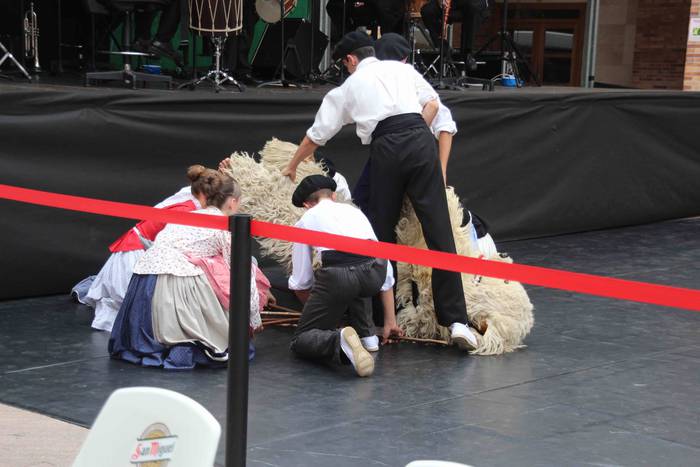 Izenak berak dioen bezala 44 1532890266632