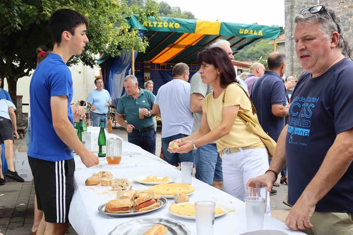 Txakolin dastaketarekin ase  18 1659354828584