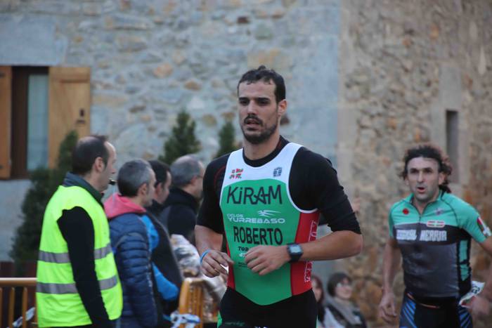 Alexander Ordeñana eta Zuriñ 121 1543079330159