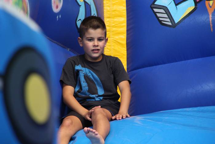 Helduak mahaiaren bueltan, e 32 1502640773818