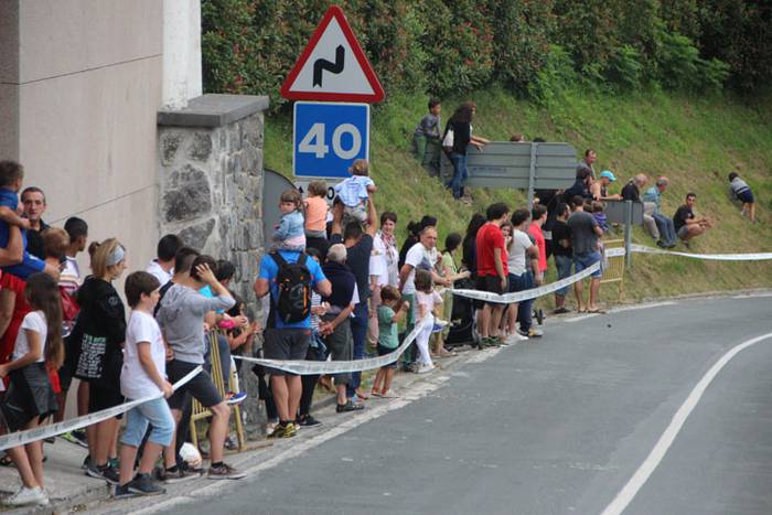 Zaldi gainean lasterka Abalt 10 1498413078445