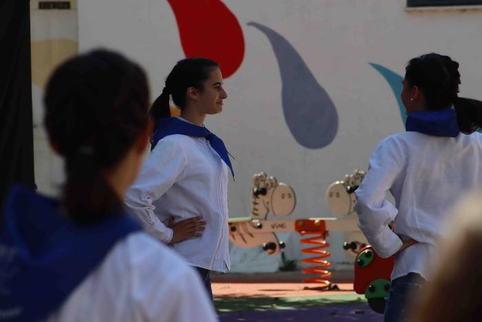 Dantzan igaro dute goiza Liz 6 1630841468471