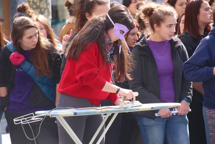 Egunerokorik ez, emakumerik  59 1520518550184