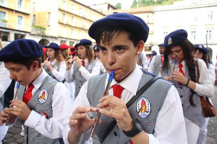 Lizarrez apaindutako kaleeta 132 1498311914678