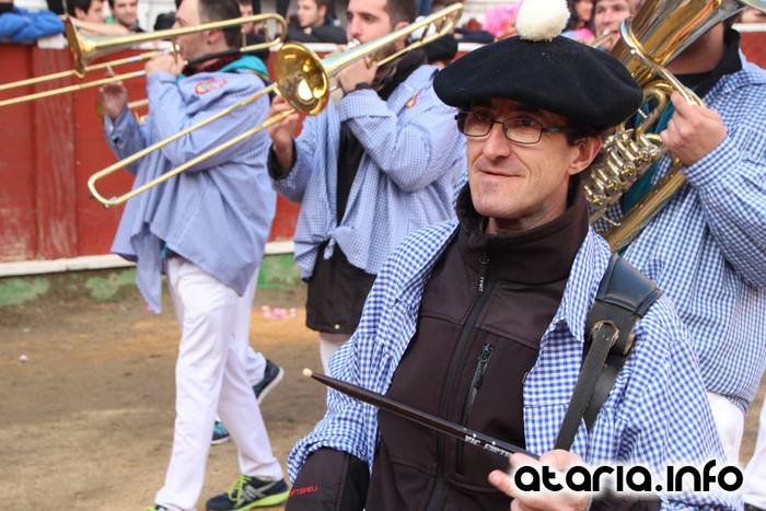 ostegun gizena 2016 zezen plaza 65 1454608280373