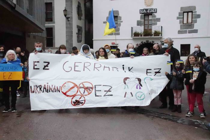 Ukrainaren aldeko elkarretar 8 1646494984035